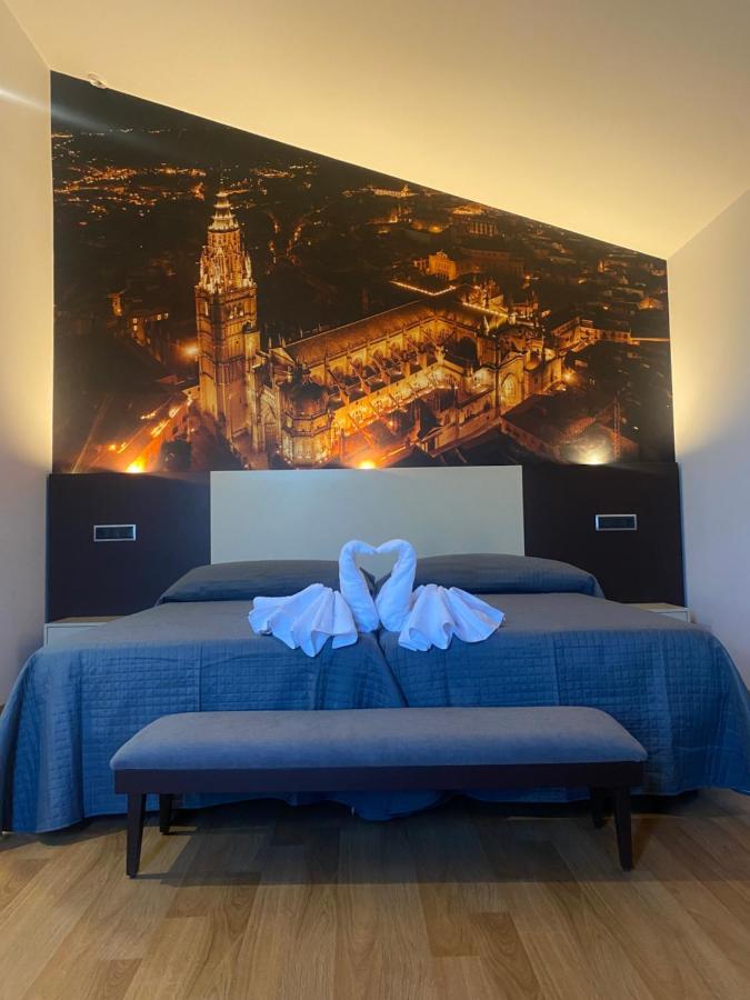 Hotel-Asador Montes Oretanos Pulgar Exteriör bild