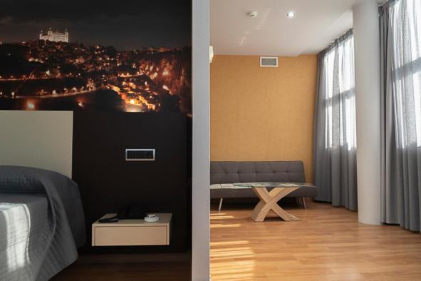 Hotel-Asador Montes Oretanos Pulgar Exteriör bild